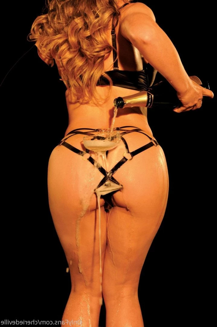 Cherie DeVille [ cheriedeville ] Onlyfans leaked photo 237561 on Hotleaks.tv