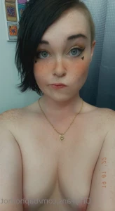 3418882