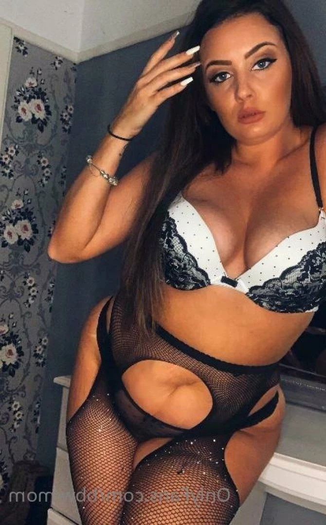 bbw-mom Onlyfans leaked photo 3590397 on Hotleaks.tv