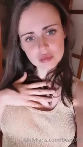 𝕍𝕚𝕕𝕖𝕠𝕔𝕒𝕝𝕝 🍔𝙀𝙖𝙩 𝙈𝙮 𝘾𝙝𝙚𝙚𝙨𝙚𝙗𝙪𝙧𝙜𝙚𝙧 [ beagt00 ] Onlyfans leaked video 15367645 on Hotleaks.tv