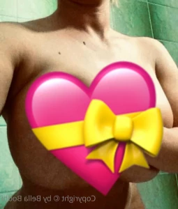 5849945