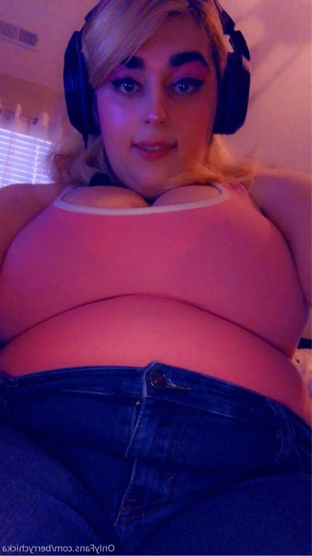 Berry Chicka [ berrychicka ] Onlyfans leaked photo 3595415 on Hotleaks.tv