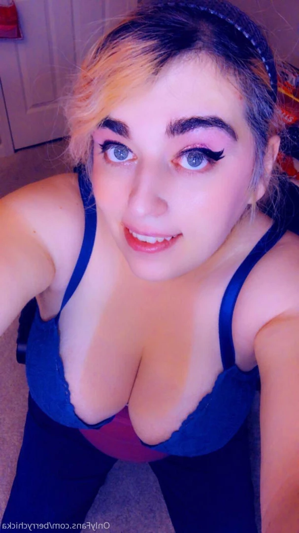 Berry Chicka [ berrychicka ] Onlyfans leaked photo 6136881 on Hotleaks.tv