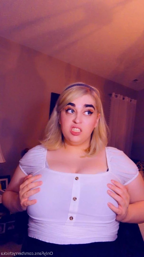 Berry Chicka [ berrychicka ] Onlyfans leaked photo 6136906 on Hotleaks.tv