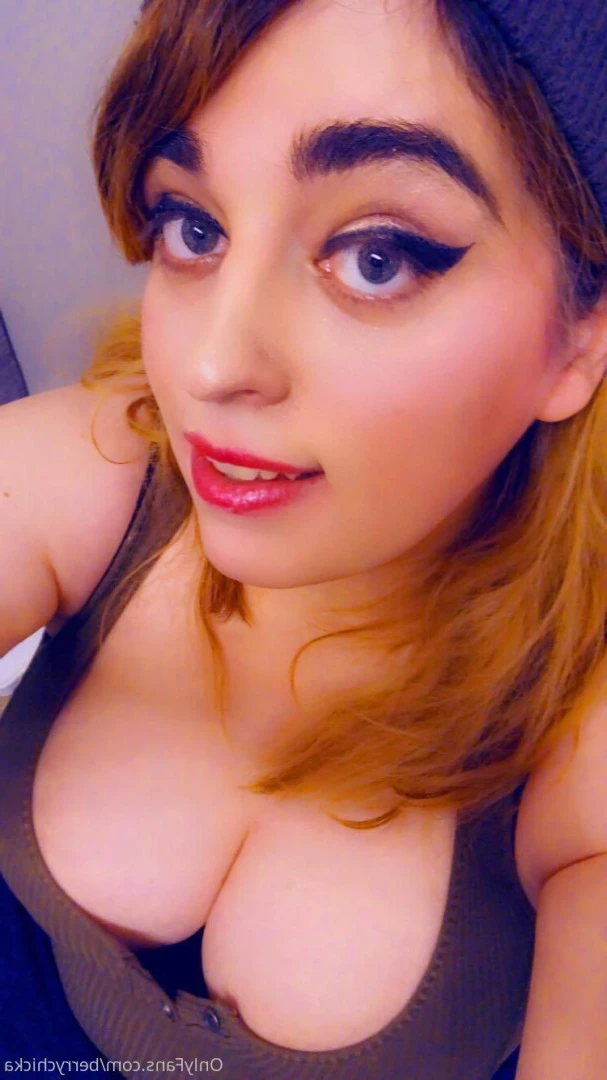 Berry Chicka [ berrychicka ] Onlyfans leaked photo 6136963 on Hotleaks.tv