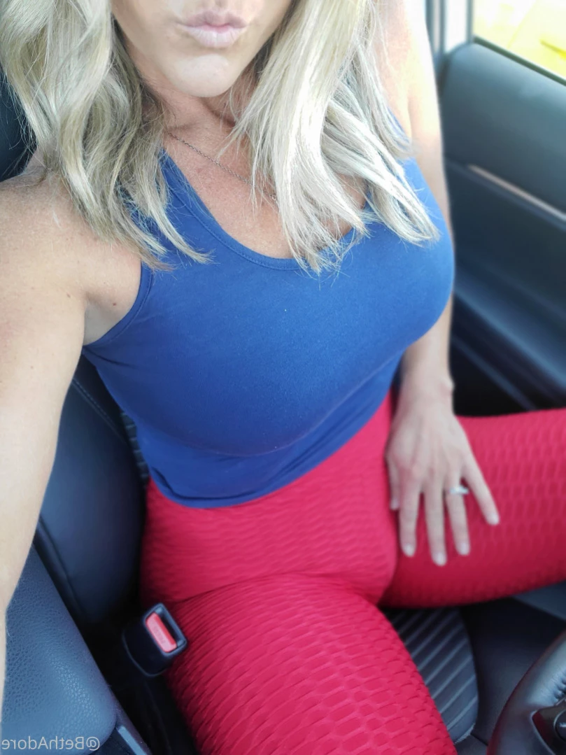 💦BethAdore SQUUIRTS💦 [ bethadore ] Onlyfans leaked photo 12510562 on Hotleaks.tv
