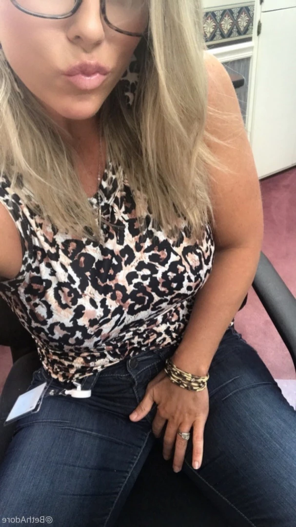 💦BethAdore SQUUIRTS💦 [ bethadore ] Onlyfans leaked photo 14630193 on Hotleaks.tv