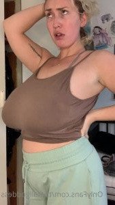 🎀 Big Bad Bee 🎀 [ bigbadbee ] Onlyfans leaked video 3119427 on Hotleaks.tv