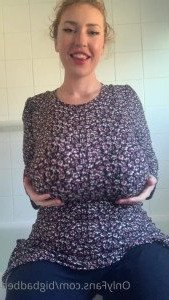 🎀 Big Bad Bee 🎀 [ bigbadbee ] Onlyfans leaked video 3119784 on Hotleaks.tv