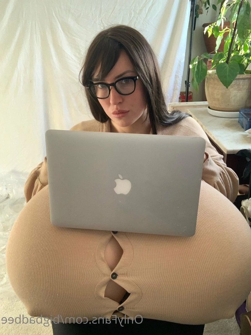 🎀 Big Bad Bee 🎀 [ bigbadbee ] Onlyfans leaked photo 3635901 on Hotleaks.tv