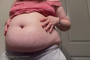 Becky 💕😇 [ bigbellybecky ] Onlyfans leaked video 3120580 on Hotleaks.tv