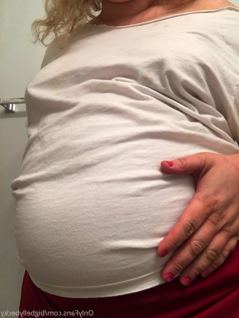 Becky 💕😇 [ bigbellybecky ] Onlyfans leaked photo 3784162 on Hotleaks.tv