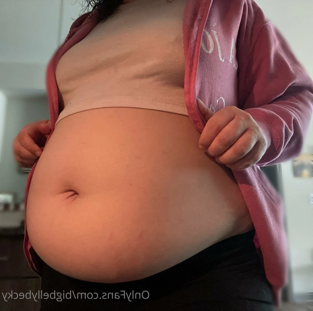 Becky 💕😇 [ bigbellybecky ] Onlyfans leaked photo 3787948 on Hotleaks.tv