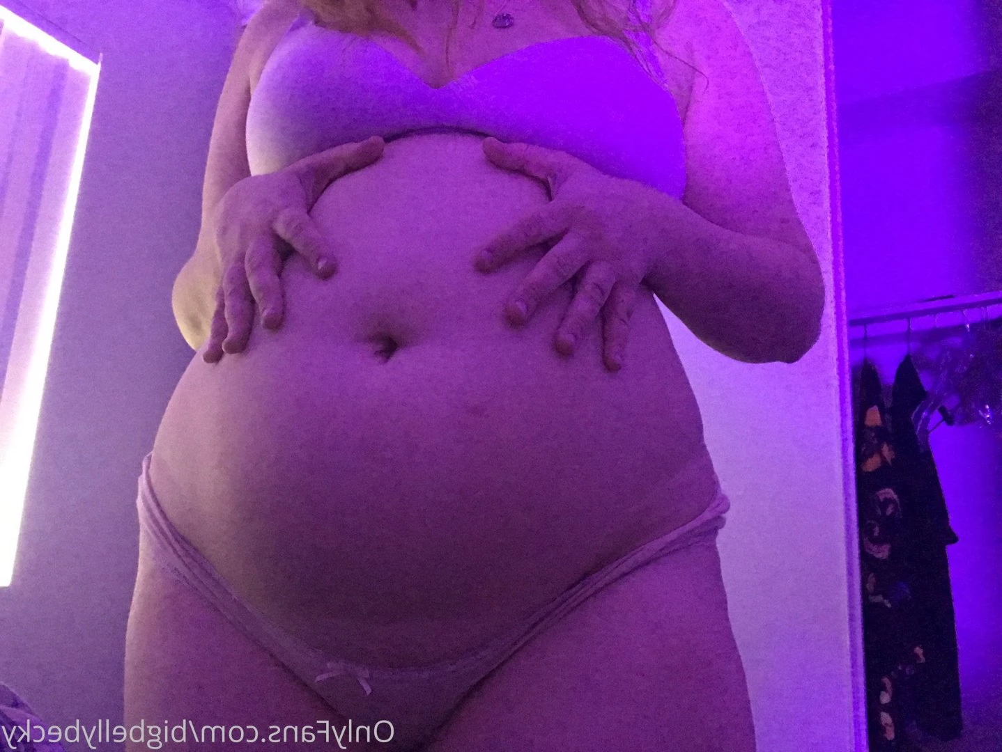 Becky 💕😇 [ bigbellybecky ] Onlyfans leaked photo 3795260 on Hotleaks.tv