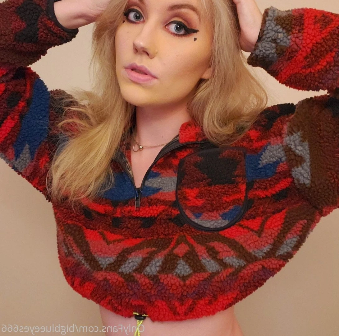 🦊💙BIG BOOTY BLUE EYES FREE 💙🦊 [ bigblueeyes666 ] Onlyfans leaked photo 3512723 on Hotleaks.tv