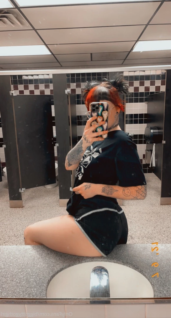 Lexi [ biggtittygothgirl ] Onlyfans leaked photo 6365859 on Hotleaks.tv