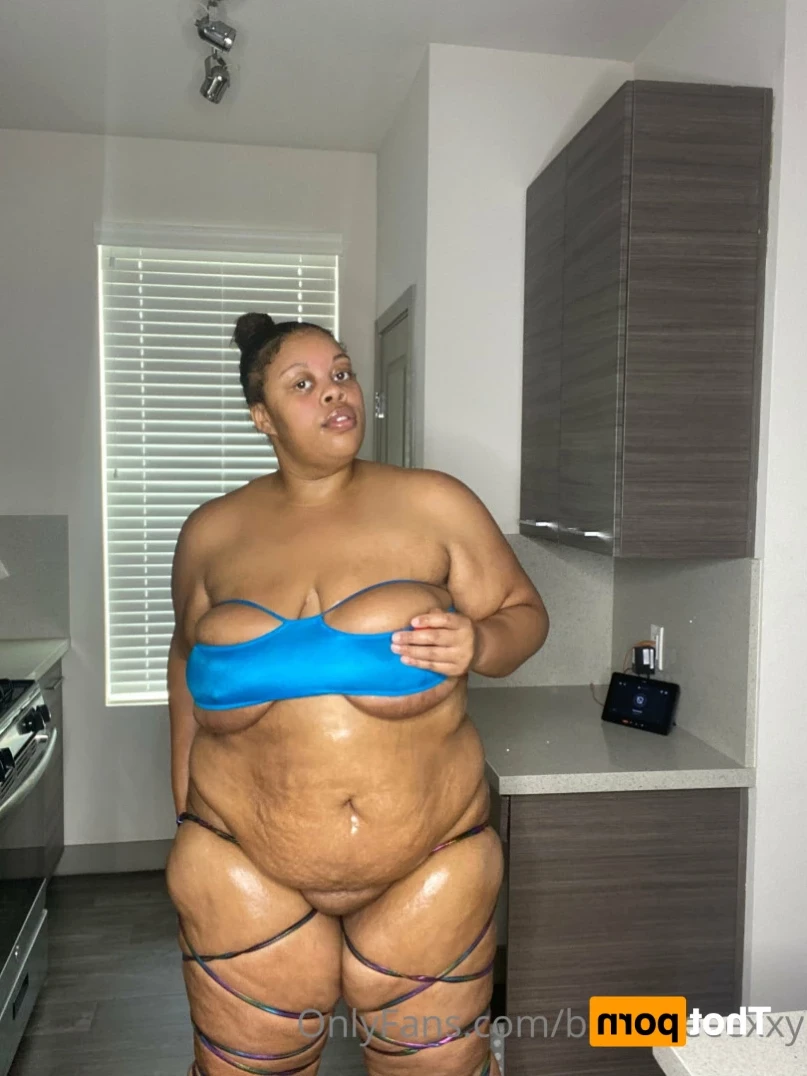 𝗕𝗕𝗪 𝗙𝗔𝗡𝗧𝗔𝗦𝗬 👄 [ bigseeeeexxy ] Onlyfans leaked photo 11763314 on Hotleaks.tv