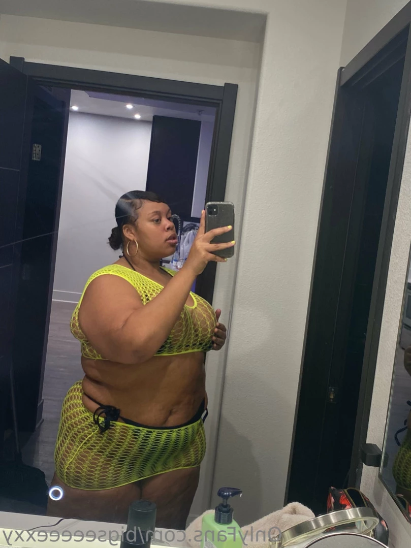 𝗕𝗕𝗪 𝗙𝗔𝗡𝗧𝗔𝗦𝗬 👄 [ bigseeeeexxy ] Onlyfans leaked photo 11858845 on Hotleaks.tv