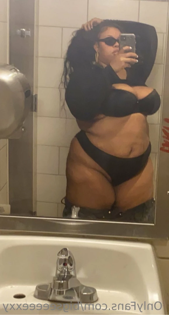 𝗕𝗕𝗪 𝗙𝗔𝗡𝗧𝗔𝗦𝗬 👄 [ bigseeeeexxy ] Onlyfans leaked photo 12019956 on Hotleaks.tv