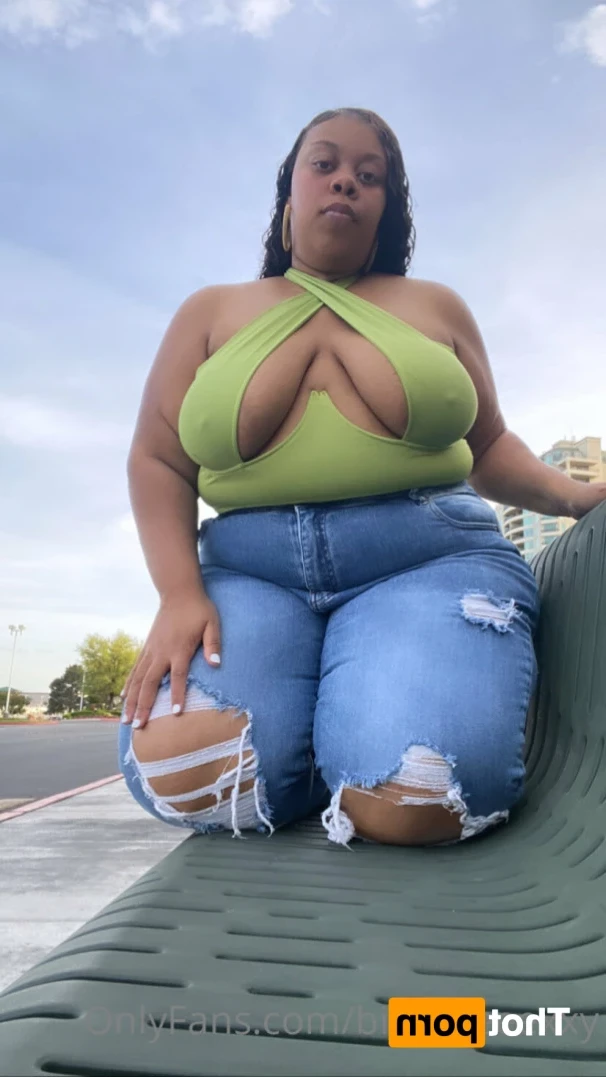 𝗕𝗕𝗪 𝗙𝗔𝗡𝗧𝗔𝗦𝗬 👄 [ bigseeeeexxy ] Onlyfans leaked photo 12410997 on Hotleaks.tv