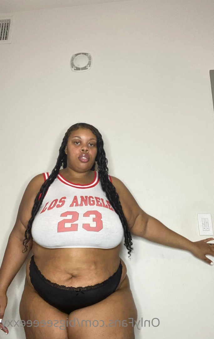 𝗕𝗕𝗪 𝗙𝗔𝗡𝗧𝗔𝗦𝗬 👄 [ bigseeeeexxy ] Onlyfans leaked photo 12471097 on Hotleaks.tv