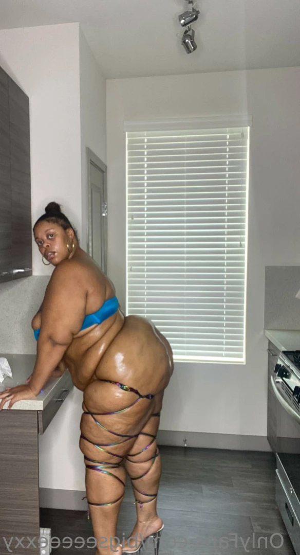 𝗕𝗕𝗪 𝗙𝗔𝗡𝗧𝗔𝗦𝗬 👄 [ bigseeeeexxy ] Onlyfans leaked photo 12801062 on Hotleaks.tv