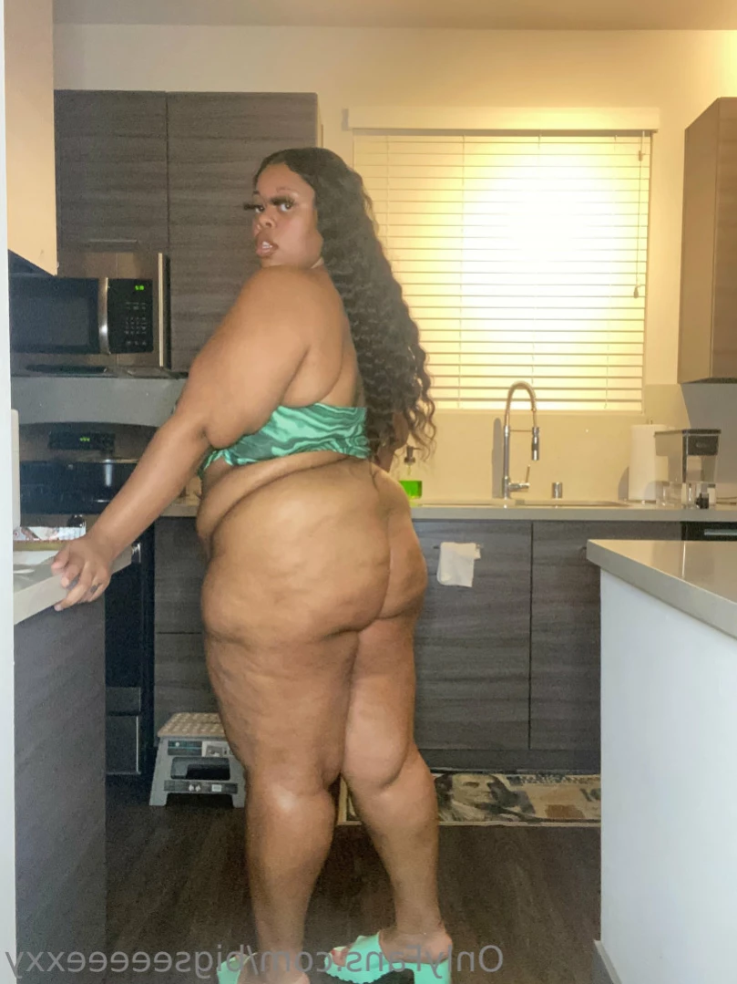 𝗕𝗕𝗪 𝗙𝗔𝗡𝗧𝗔𝗦𝗬 👄 [ bigseeeeexxy ] Onlyfans leaked photo 13199029 on Hotleaks.tv