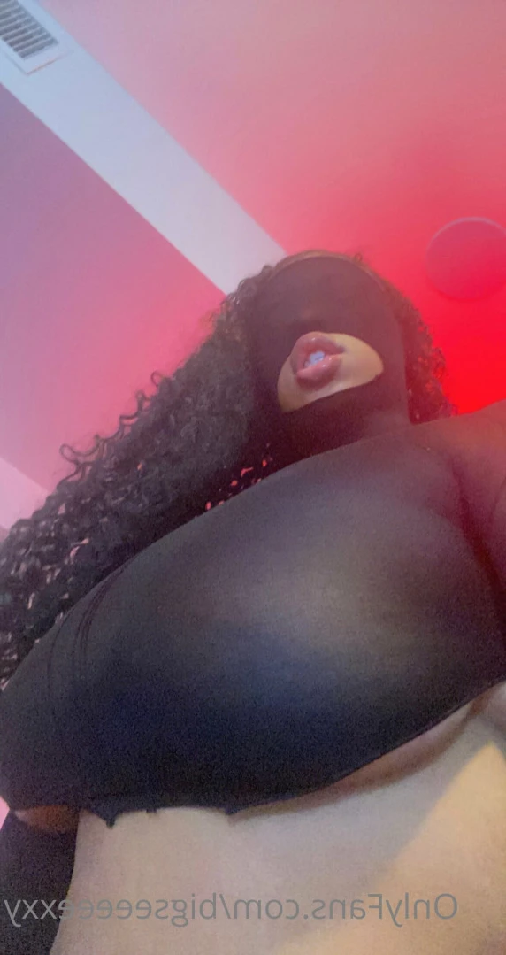 𝗕𝗕𝗪 𝗙𝗔𝗡𝗧𝗔𝗦𝗬 👄 [ bigseeeeexxy ] Onlyfans leaked photo 13199159 on Hotleaks.tv