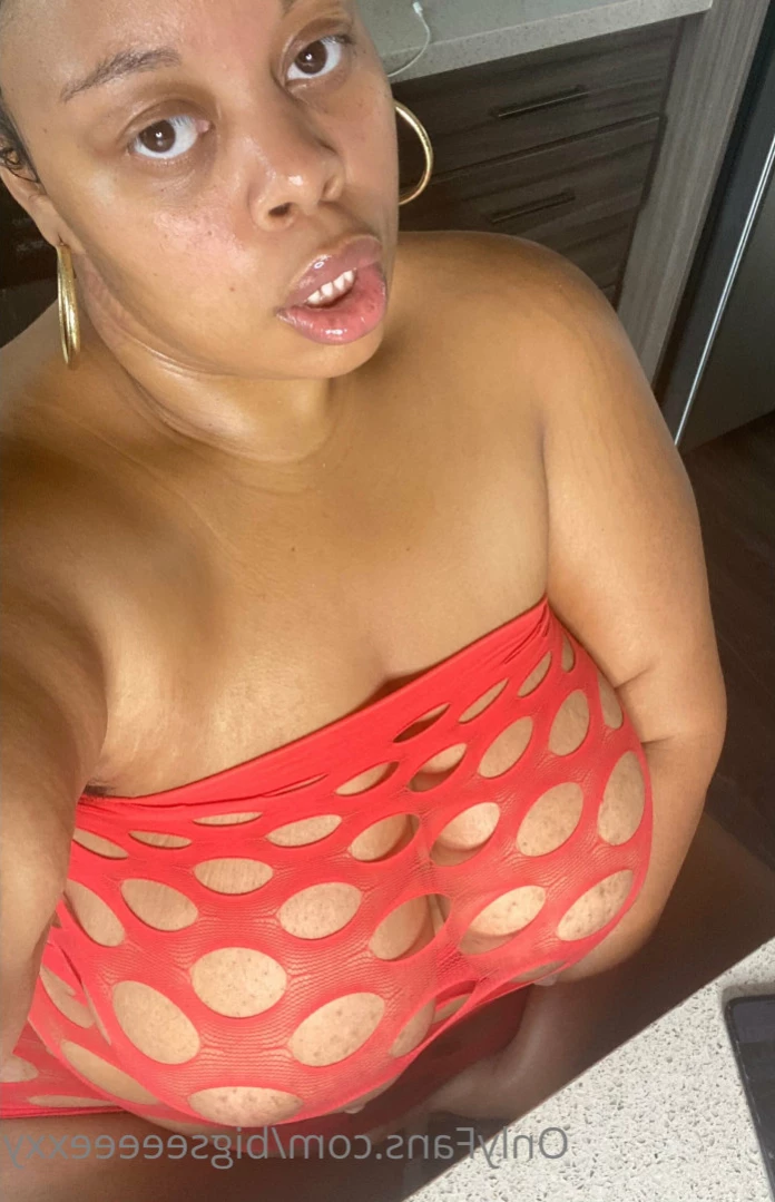 𝗕𝗕𝗪 𝗙𝗔𝗡𝗧𝗔𝗦𝗬 👄 [ bigseeeeexxy ] Onlyfans leaked photo 13371975 on Hotleaks.tv