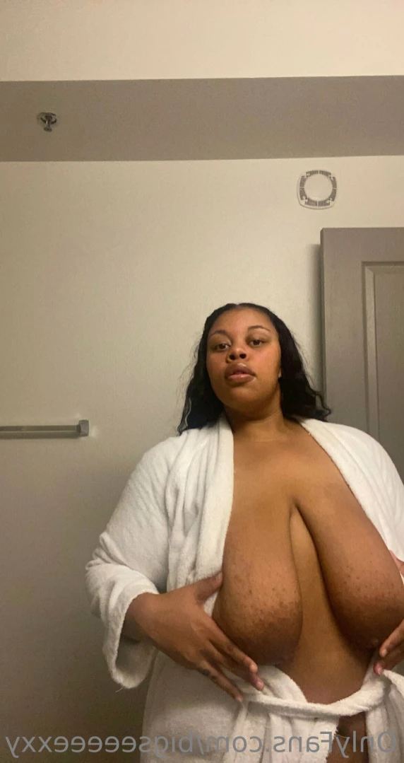𝗕𝗕𝗪 𝗙𝗔𝗡𝗧𝗔𝗦𝗬 👄 [ bigseeeeexxy ] Onlyfans leaked photo 13402358 on Hotleaks.tv