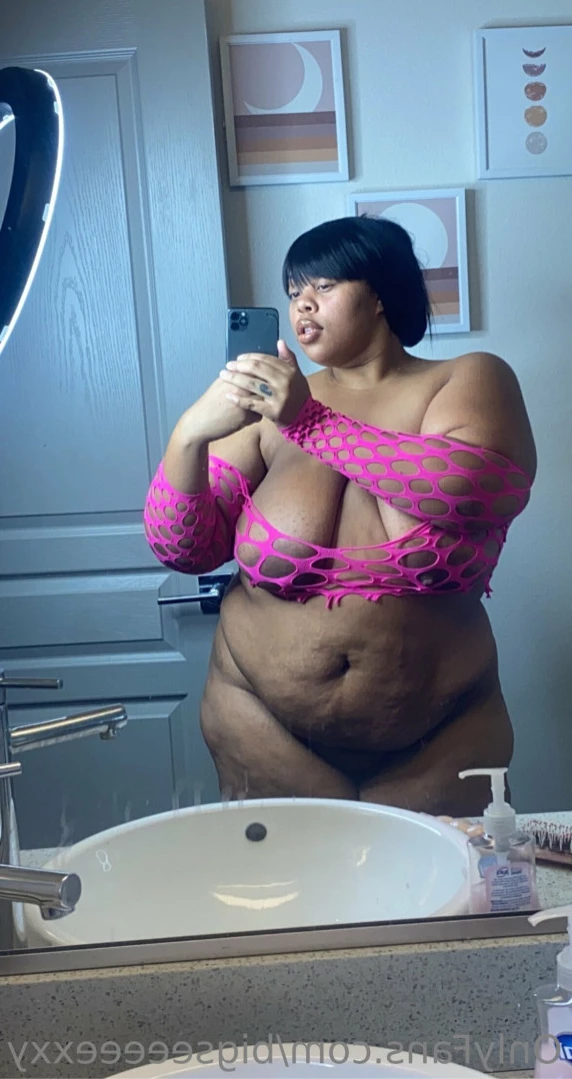 𝗕𝗕𝗪 𝗙𝗔𝗡𝗧𝗔𝗦𝗬 👄 [ bigseeeeexxy ] Onlyfans leaked photo 13680125 on Hotleaks.tv
