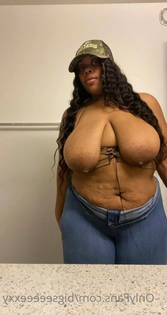 𝗕𝗕𝗪 𝗙𝗔𝗡𝗧𝗔𝗦𝗬 👄 [ bigseeeeexxy ] Onlyfans leaked photo 14471289 on Hotleaks.tv