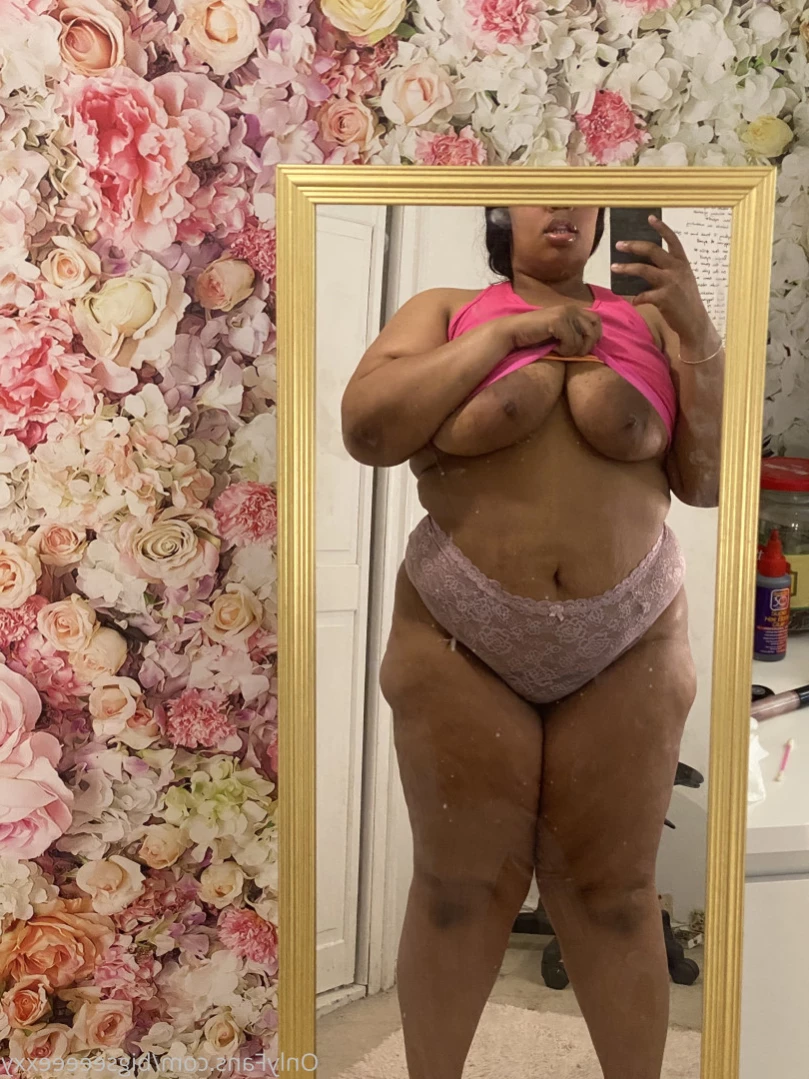 𝗕𝗕𝗪 𝗙𝗔𝗡𝗧𝗔𝗦𝗬 👄 [ bigseeeeexxy ] Onlyfans leaked photo 14471425 on Hotleaks.tv