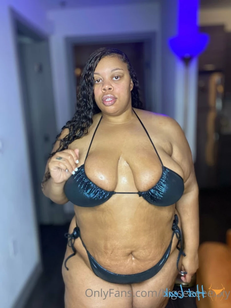 𝗕𝗕𝗪 𝗙𝗔𝗡𝗧𝗔𝗦𝗬 👄 [ bigseeeeexxy ] Onlyfans leaked photo 14471859 on Hotleaks.tv