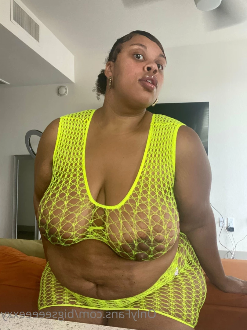 𝗕𝗕𝗪 𝗙𝗔𝗡𝗧𝗔𝗦𝗬 👄 [ bigseeeeexxy ] Onlyfans leaked photo 14472080 on Hotleaks.tv