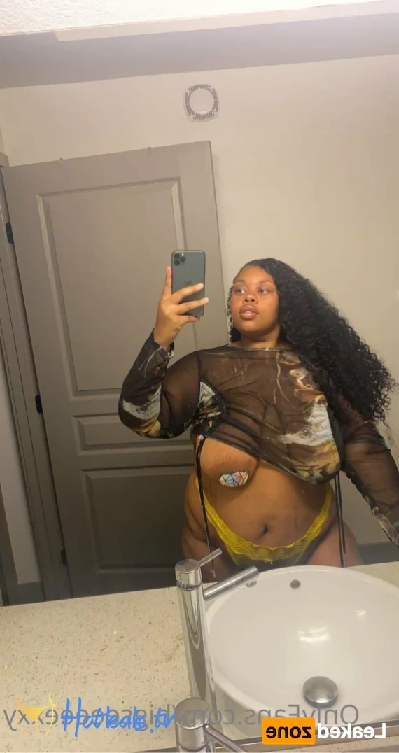 𝗕𝗕𝗪 𝗙𝗔𝗡𝗧𝗔𝗦𝗬 👄 [ bigseeeeexxy ] Onlyfans leaked photo 14627615 on Hotleaks.tv