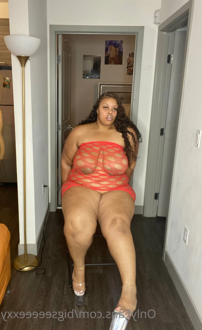 𝗕𝗕𝗪 𝗙𝗔𝗡𝗧𝗔𝗦𝗬 👄 [ bigseeeeexxy ] Onlyfans leaked photo 14627945 on Hotleaks.tv
