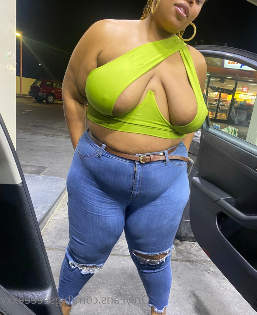 𝗕𝗕𝗪 𝗙𝗔𝗡𝗧𝗔𝗦𝗬 👄 [ bigseeeeexxy ] Onlyfans leaked photo 14628390 on Hotleaks.tv