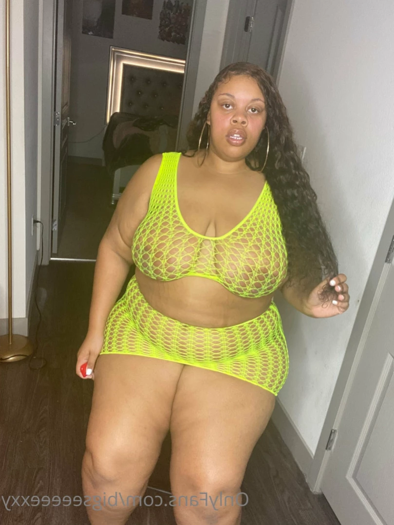 𝗕𝗕𝗪 𝗙𝗔𝗡𝗧𝗔𝗦𝗬 👄 [ bigseeeeexxy ] Onlyfans leaked photo 14628515 on Hotleaks.tv