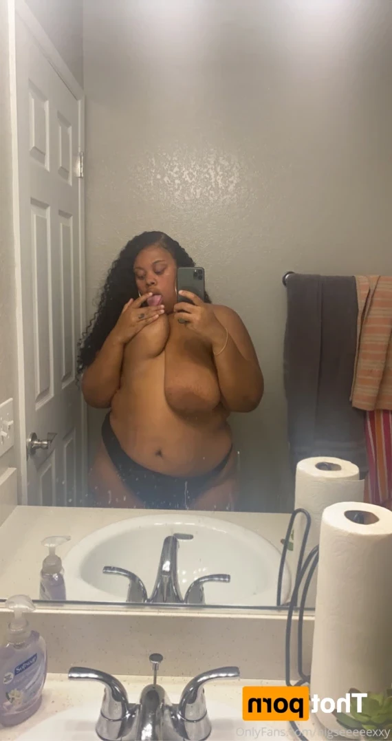𝗕𝗕𝗪 𝗙𝗔𝗡𝗧𝗔𝗦𝗬 👄 [ bigseeeeexxy ] Onlyfans leaked photo 14628573 on Hotleaks.tv