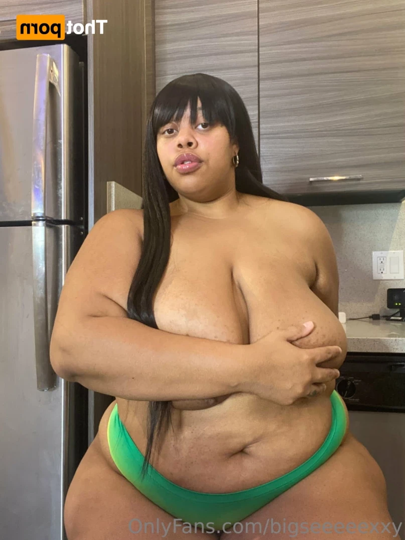 𝗕𝗕𝗪 𝗙𝗔𝗡𝗧𝗔𝗦𝗬 👄 [ bigseeeeexxy ] Onlyfans leaked photo 14631939 on Hotleaks.tv