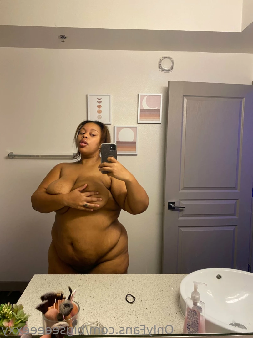 𝗕𝗕𝗪 𝗙𝗔𝗡𝗧𝗔𝗦𝗬 👄 [ bigseeeeexxy ] Onlyfans leaked photo 14632023 on Hotleaks.tv