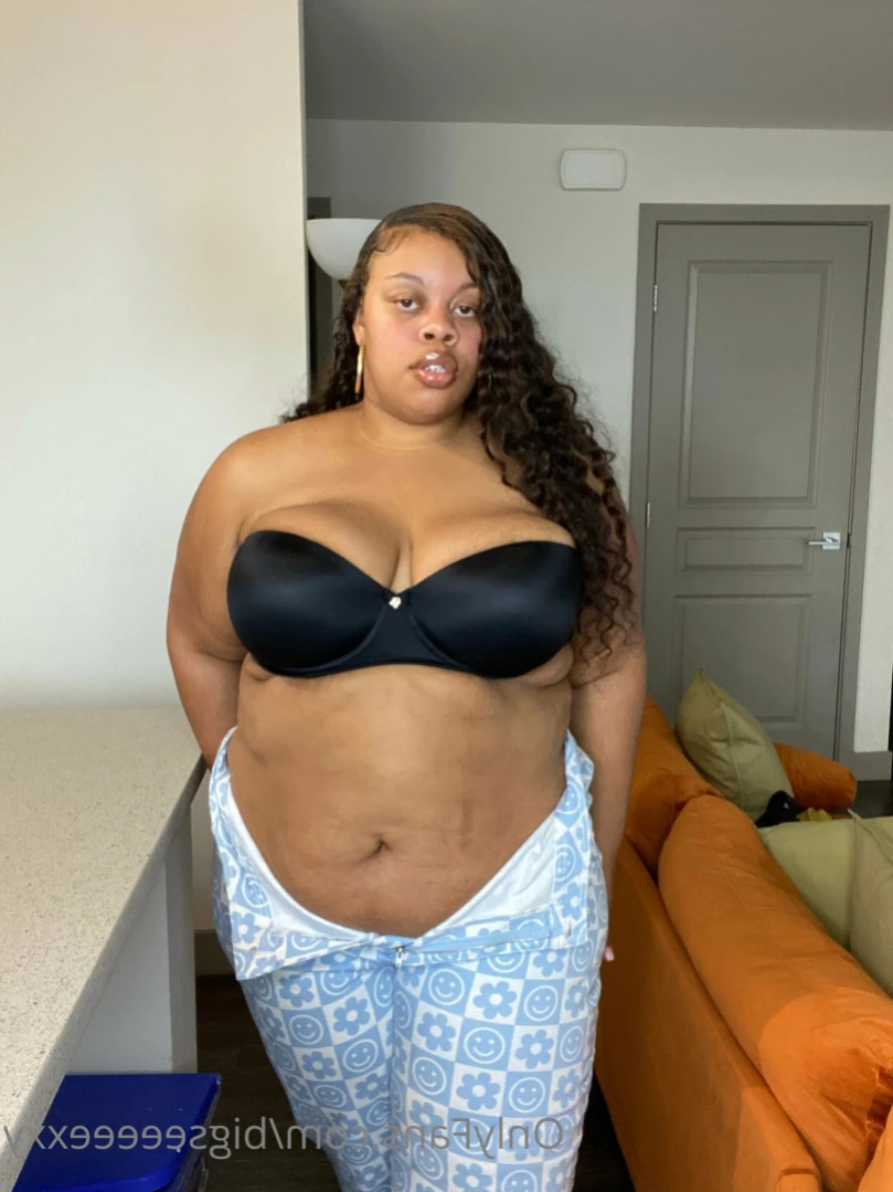 𝗕𝗕𝗪 𝗙𝗔𝗡𝗧𝗔𝗦𝗬 👄 [ bigseeeeexxy ] Onlyfans leaked photo 14632803 on Hotleaks.tv
