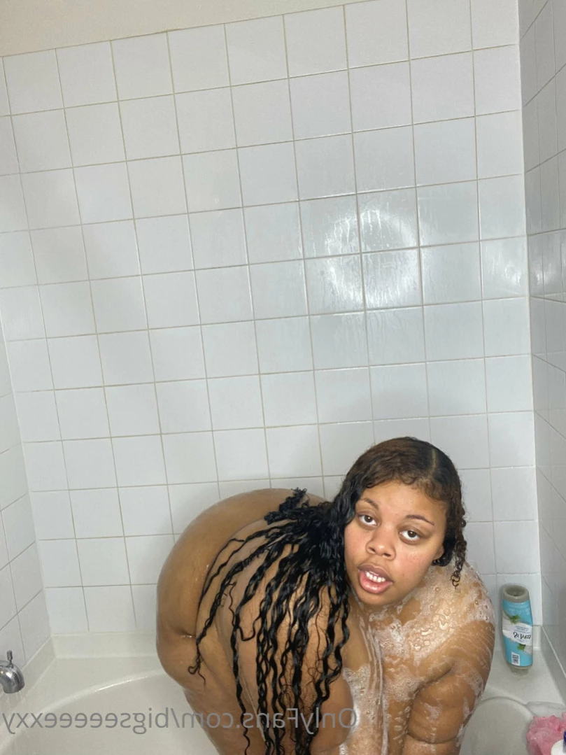 𝗕𝗕𝗪 𝗙𝗔𝗡𝗧𝗔𝗦𝗬 👄 [ bigseeeeexxy ] Onlyfans leaked photo 14633657 on Hotleaks.tv