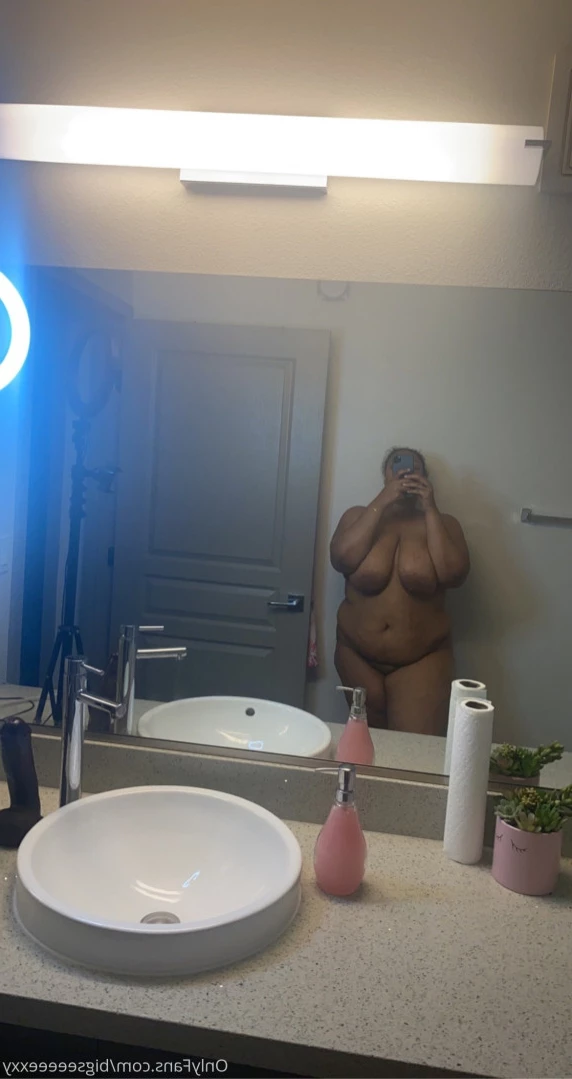 𝗕𝗕𝗪 𝗙𝗔𝗡𝗧𝗔𝗦𝗬 👄 [ bigseeeeexxy ] Onlyfans leaked photo 14633787 on Hotleaks.tv