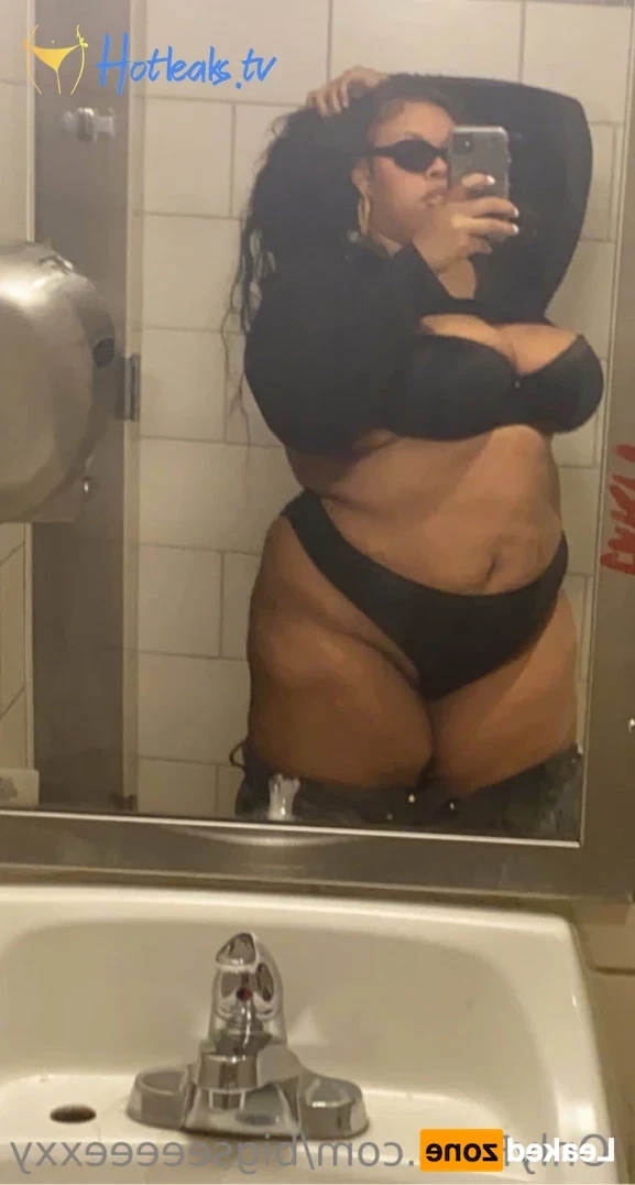 𝗕𝗕𝗪 𝗙𝗔𝗡𝗧𝗔𝗦𝗬 👄 [ bigseeeeexxy ] Onlyfans leaked photo 14634090 on Hotleaks.tv