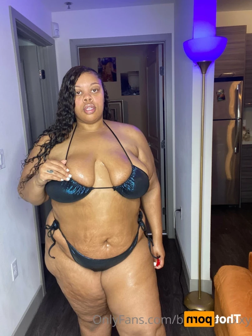𝗕𝗕𝗪 𝗙𝗔𝗡𝗧𝗔𝗦𝗬 👄 [ bigseeeeexxy ] Onlyfans leaked photo 14635437 on Hotleaks.tv