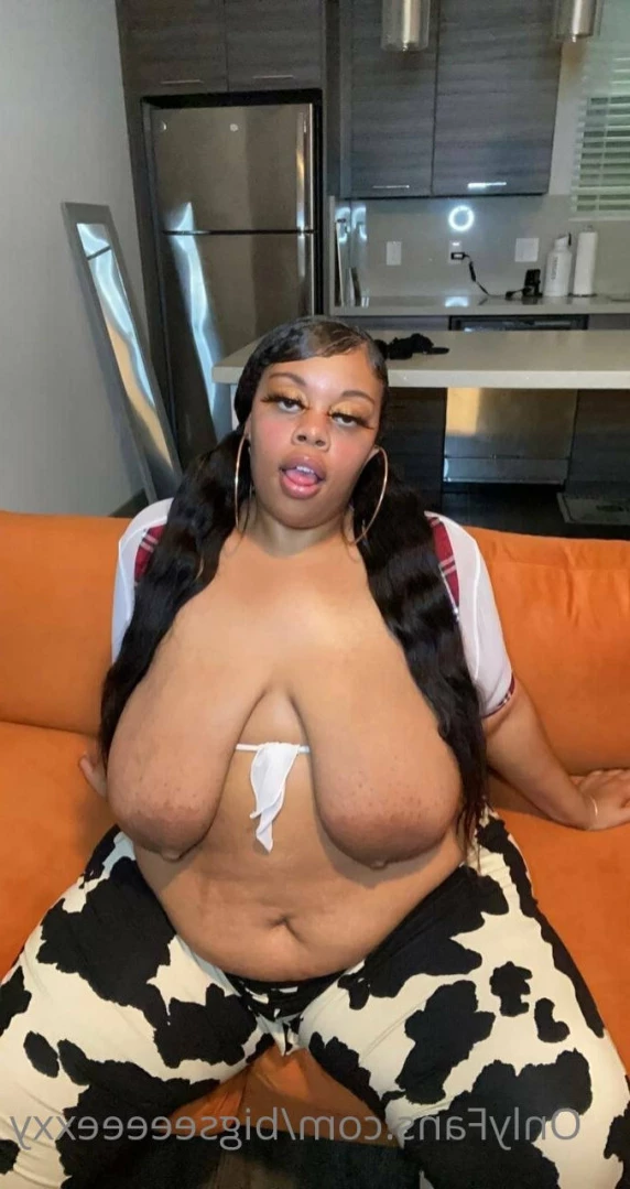 𝗕𝗕𝗪 𝗙𝗔𝗡𝗧𝗔𝗦𝗬 👄 [ bigseeeeexxy ] Onlyfans leaked photo 14636656 on Hotleaks.tv