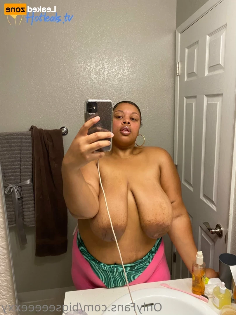 𝗕𝗕𝗪 𝗙𝗔𝗡𝗧𝗔𝗦𝗬 👄 [ bigseeeeexxy ] Onlyfans leaked photo 14637615 on Hotleaks.tv