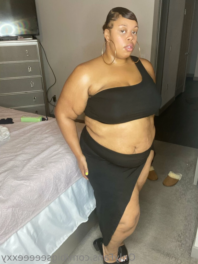 𝗕𝗕𝗪 𝗙𝗔𝗡𝗧𝗔𝗦𝗬 👄 [ bigseeeeexxy ] Onlyfans leaked photo 14638329 on Hotleaks.tv